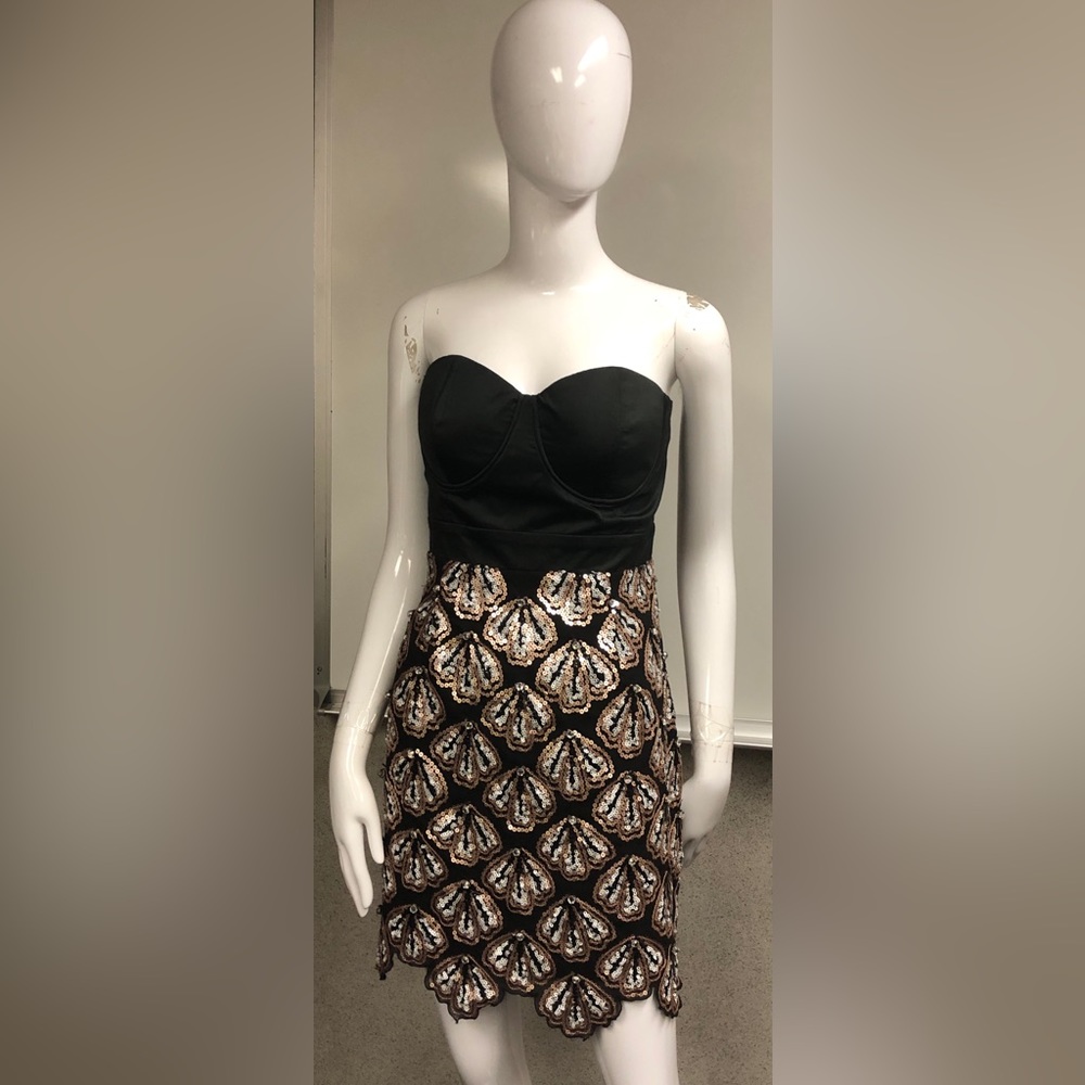 Black and gold strapless dress